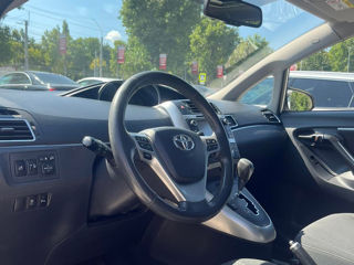 Toyota Verso foto 9