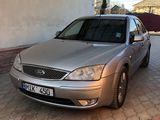 Ford Mondeo foto 4