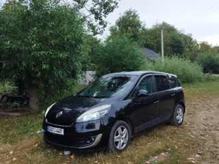 Renault Grand Scenic foto 8