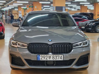 BMW 5 Series foto 2