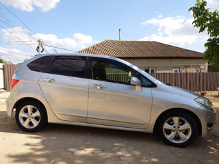 Honda FR-V фото 3