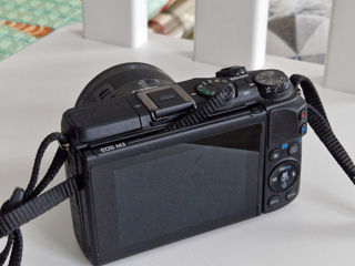 Беззеркалка Canon EOS M3 foto 2