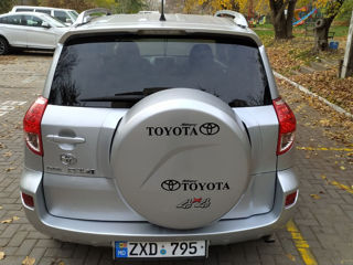 Toyota Rav 4 foto 6