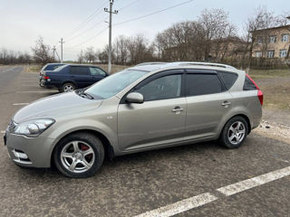 KIA Ceed Sw foto 3