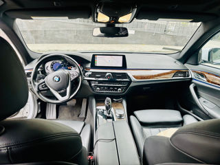 BMW 5 Series foto 6