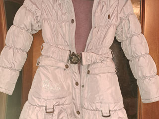 Зимняя куртка  на девочку 7-10 лет