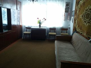 Продается квартира в центре г. Сынжерей. foto 3