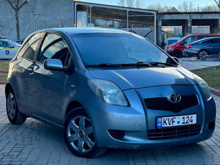 Toyota Yaris foto 3