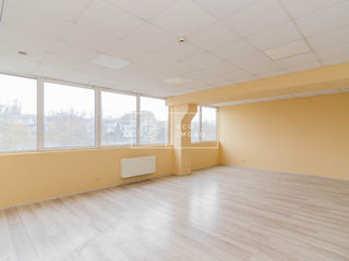 Chirie, oficiu, Sculeni, str. Calea Ieșilor, 72 m.p, 720€ foto 5