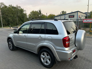 Toyota Rav 4 foto 2