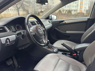 Volkswagen Jetta foto 10