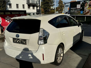 Toyota Prius + foto 5