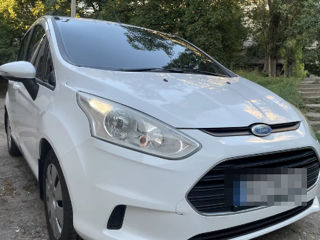 Ford B-Max foto 1