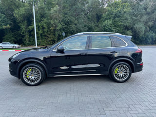 Porsche Cayenne foto 2