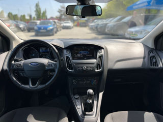 Ford Focus foto 17