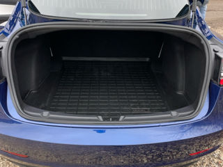 Tesla Model 3 foto 9