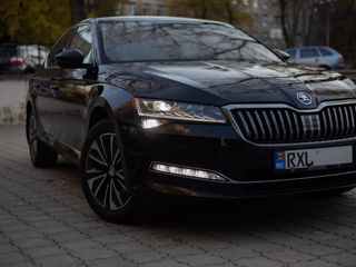 Skoda Superb foto 2