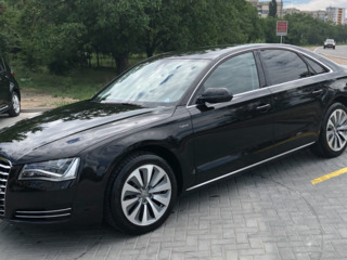 Audi A8 foto 1