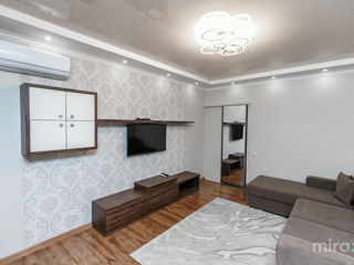 Apartament cu 1 cameră, 43 m², Centru, Chișinău foto 2