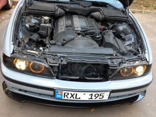 BMW 5 Series foto 5