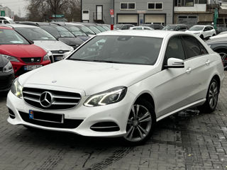 Mercedes E-Class foto 1