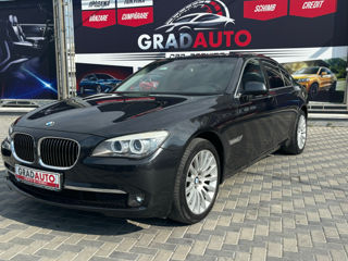 BMW 7 Series foto 1