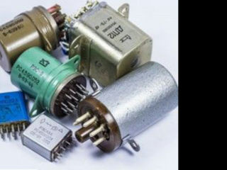 Куплю Радиодетали старые советские конденсаторы микросхемы транзисторы foto 2
