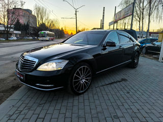 Mercedes S-Class