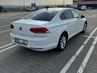 Volkswagen Passat foto 8