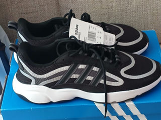 Ghete Adidas nr 44,5 noi, originale