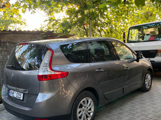 Renault Grand Scenic foto 4