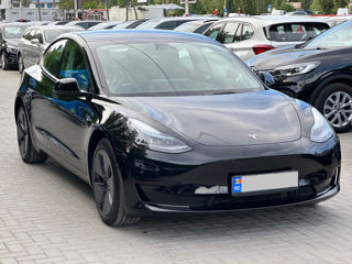 Tesla Model 3 foto 4