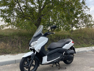 Yamaha Xmax foto 2