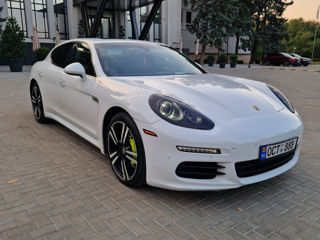 Porsche Panamera foto 2