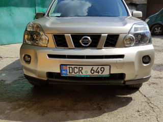 Nissan X-Trail foto 1