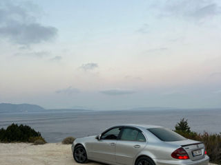 Mercedes E-Class foto 2