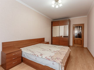 Apartament cu 4 camere, 132 m², Centru, Chișinău foto 8