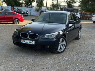 BMW 5 Series foto 3