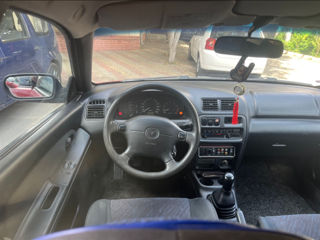 Mazda 323 foto 7