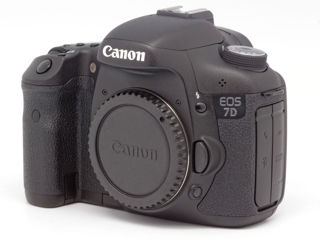 Canon 7D mark ii si Canon 7D body ideala foto 3