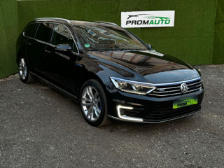 Volkswagen Passat foto 3