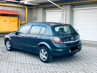 Opel Astra foto 4