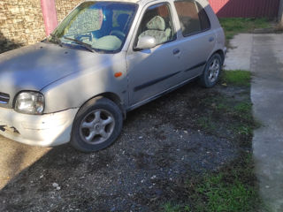 Nissan Micra foto 2