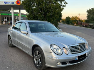 Mercedes E-Class foto 5