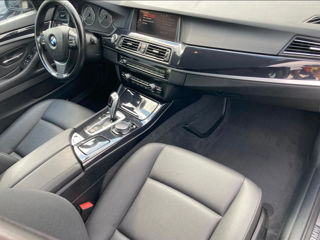 BMW 5 Series foto 7