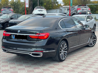 BMW 7 Series foto 4