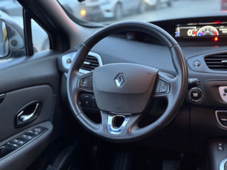 Renault Grand Scenic foto 11