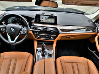 BMW 5 Series foto 3