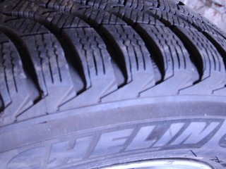 195.65.R15 Michelin foto 2