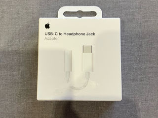 Apple USB-C to 3.5mm Headphone Jack Adapter